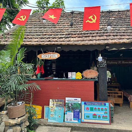 Highway 20 Homestay Фонгня Экстерьер фото