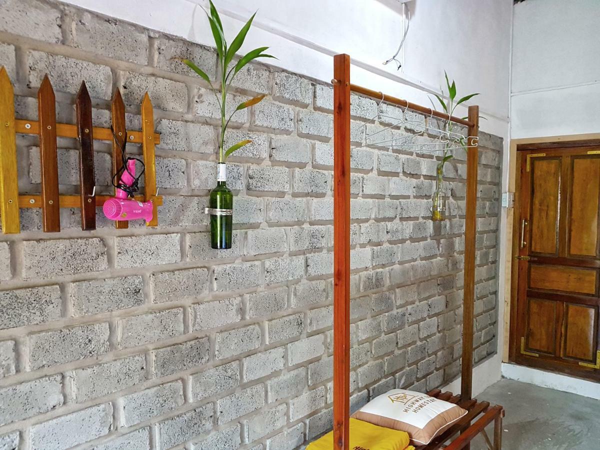 Highway 20 Homestay Фонгня Экстерьер фото